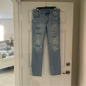Men’s Distressed Light Blue Jeans